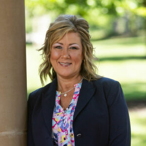 Tracy Woodruff Headshot